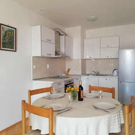 Apartman Toula Μακάρσκα