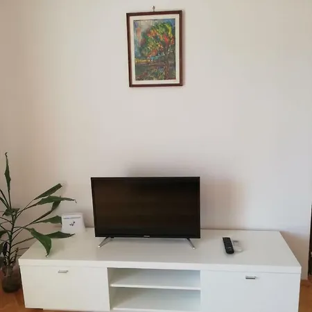 Apartman Toula Μακάρσκα