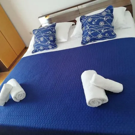 Apartman Toula شقة